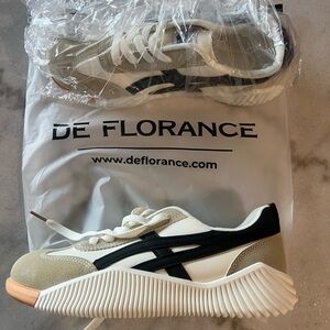 New De Florance shoes size 41.